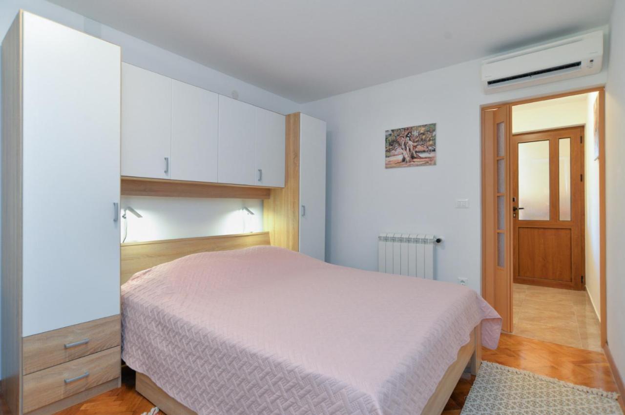 Voltica 1049 Apartment *